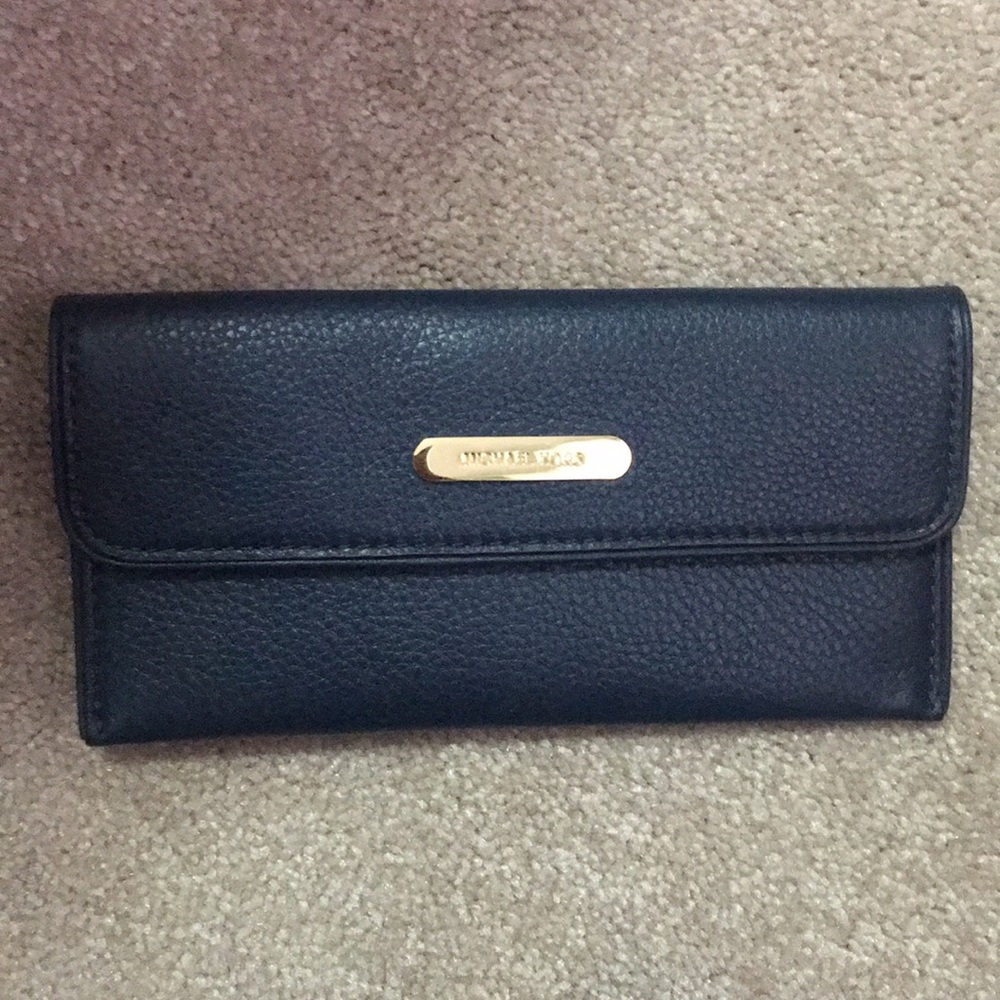 Michael Kors Mavy Blue Wallet